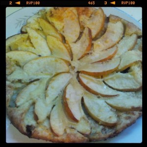 dutch_baby_oven_apple_pancake_dessert_breakfast_pastry_recipe